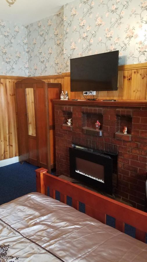 Hunters Hotel Куинстаун Экстерьер фото