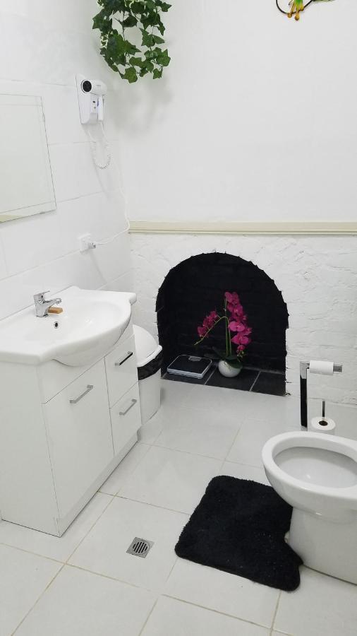 Hunters Hotel Куинстаун Экстерьер фото