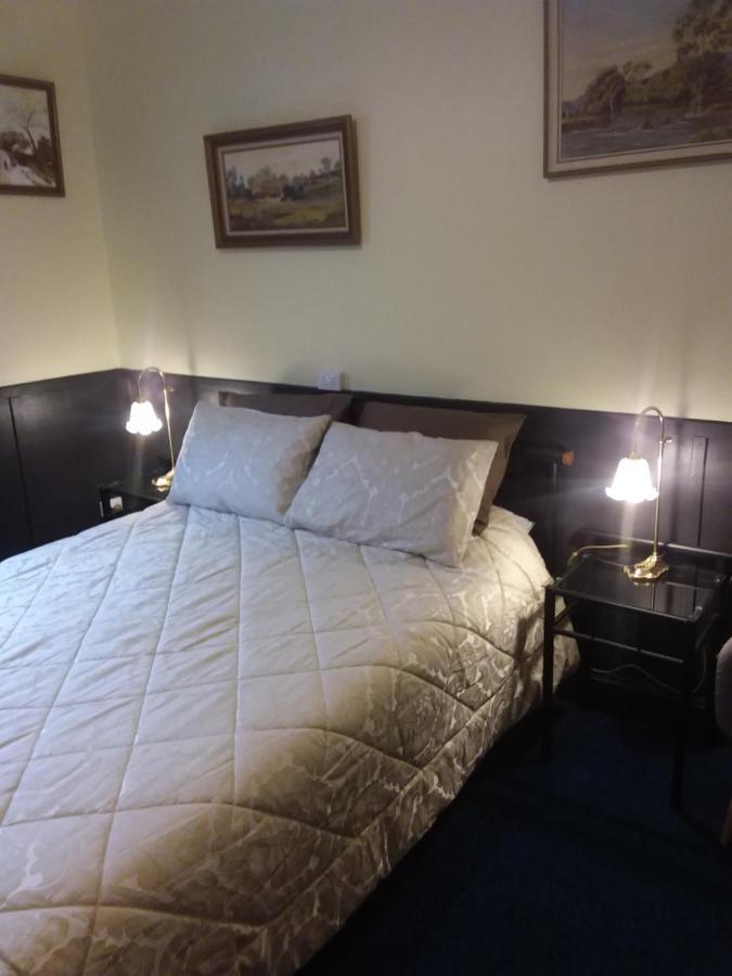 Hunters Hotel Куинстаун Экстерьер фото
